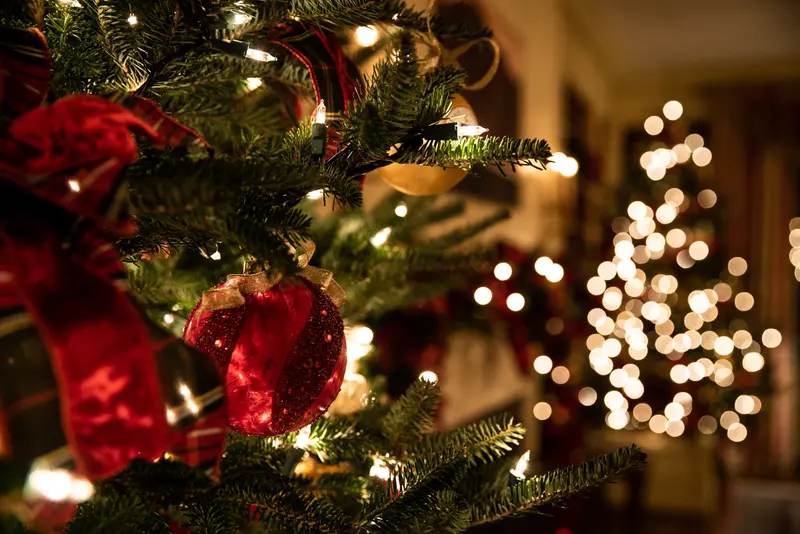 Les publicités de Noël 2021 : Quand l’espoir et la joie illuminent nos yeux